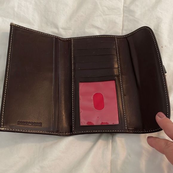 Dooney and Bourke monogrammed new without tags wallet - Picture 4 of 6
